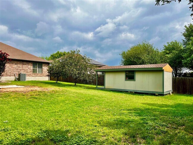 Building Photo - 10109 Auction Oak Dr