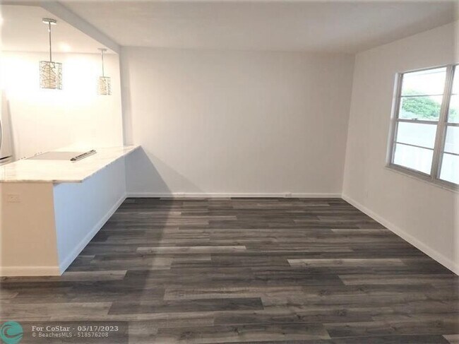 Building Photo - 3405 Bimini Ln