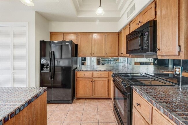 Building Photo - 8200 Neely Dr