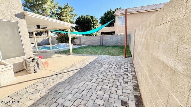 Building Photo - 7407 E Medina Ave