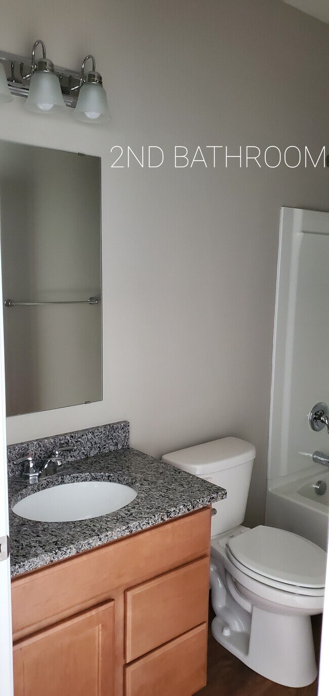 Building Photo - 3800 Misty Grove Ct