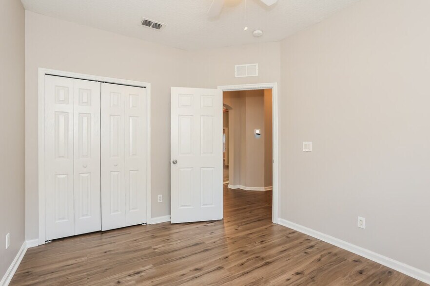 Building Photo - 756 Hazelmoor Ln