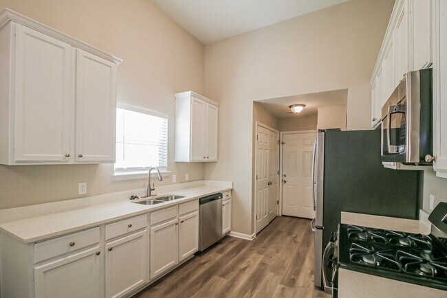 Building Photo - 85 Stone Commons Way