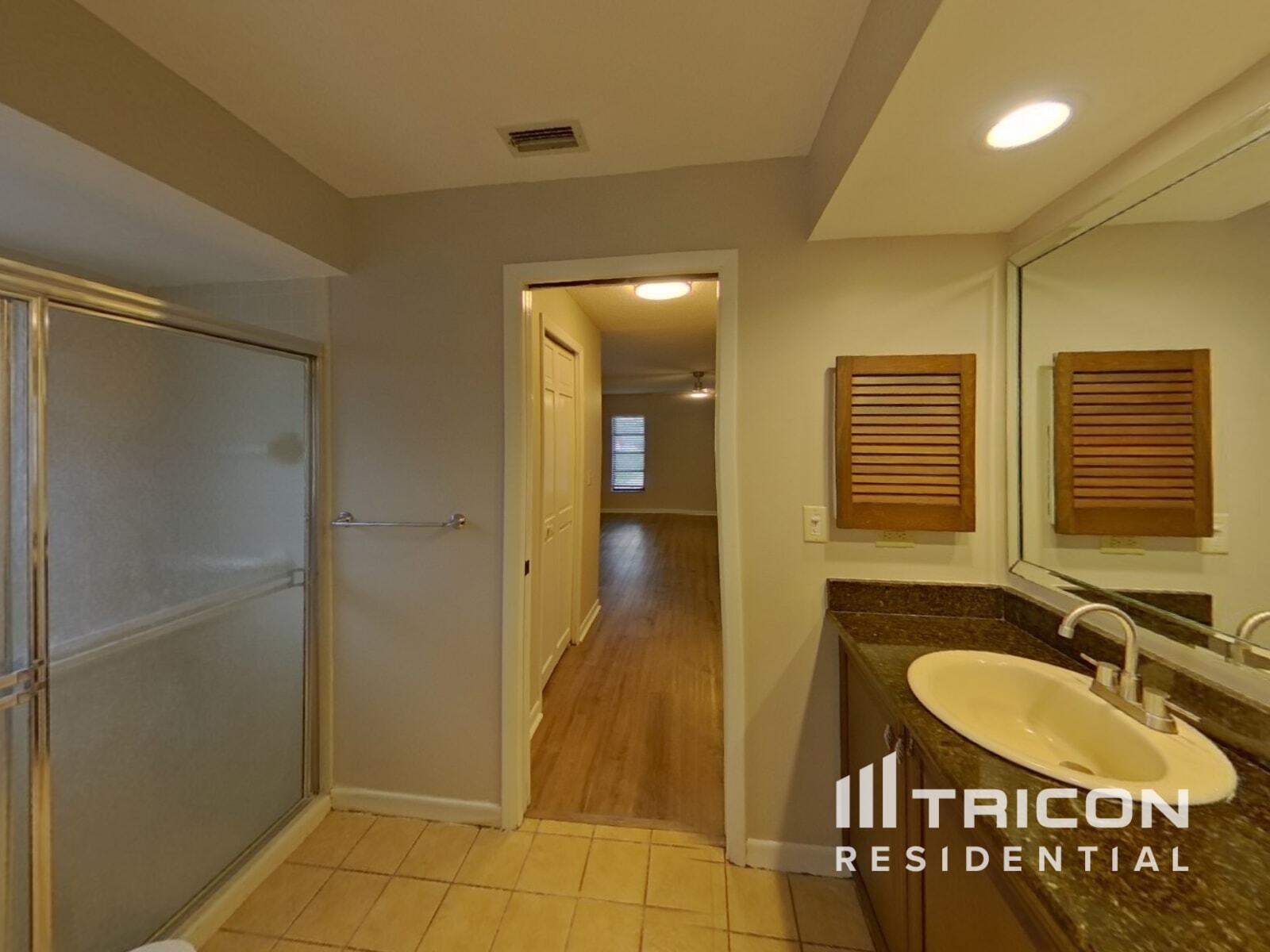 Building Photo - 2666 Luce Dr W