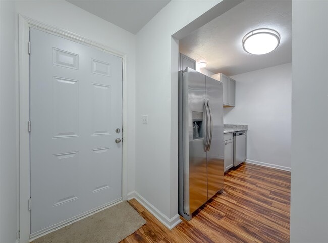 Building Photo - 3022 Homewood Pl