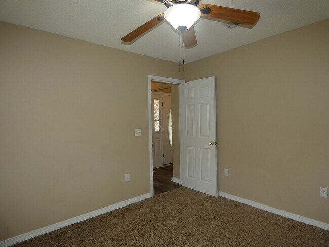 Building Photo - Spacious Home in Jaimee's Ridge!