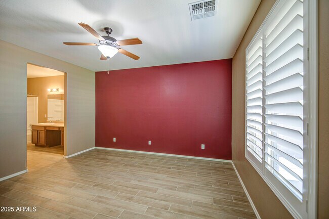 Building Photo - 6826 W Charter Oak Rd