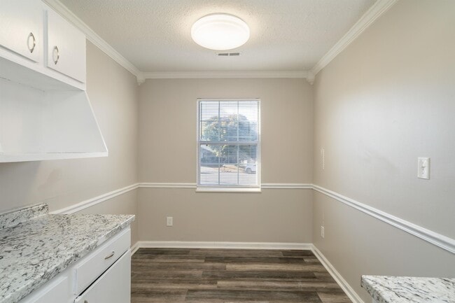 Building Photo - 7700 Bellchase Ln