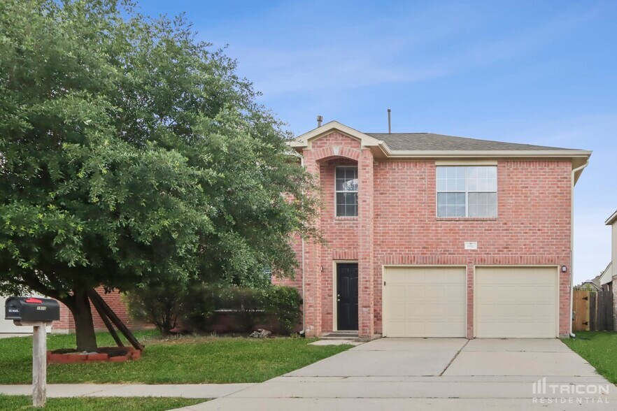 Primary Photo - 1910 Flycaster Dr