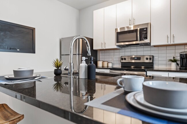 Building Photo - Gallerie Apartments