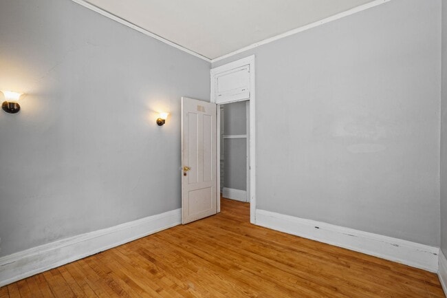 Building Photo - Maryland Lower