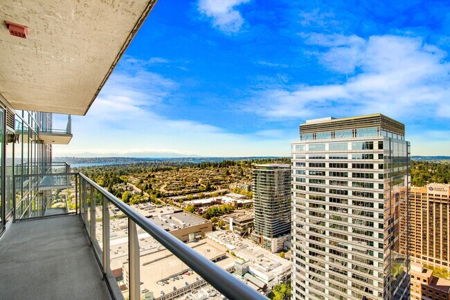 Building Photo - 650 Bellevue Way NE