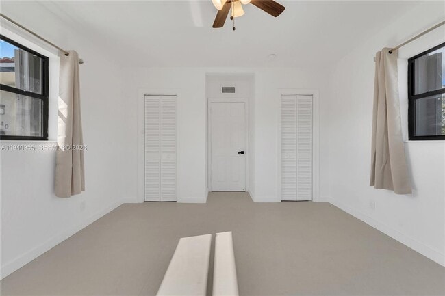 Building Photo - 600 SW 8th St