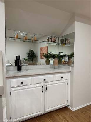 Building Photo - 21931 Burbank Blvd