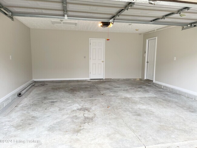 Building Photo - 17430 Curry Branch Rd