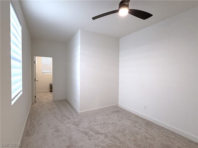 Building Photo - 4212 Zilker Pk Ave