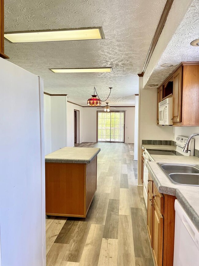 Building Photo - 11582 Charity Ln