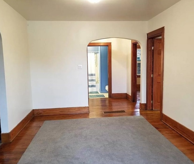 Building Photo - 1015 Boulevard Ave