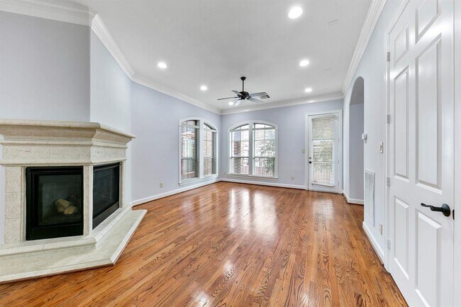 Building Photo - 3319 Bingham Manor Ln