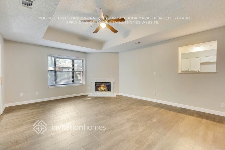 Building Photo - 6241 Cranberry Ln E