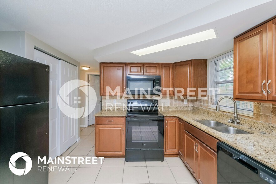 Building Photo - 9140 Haverford Ln