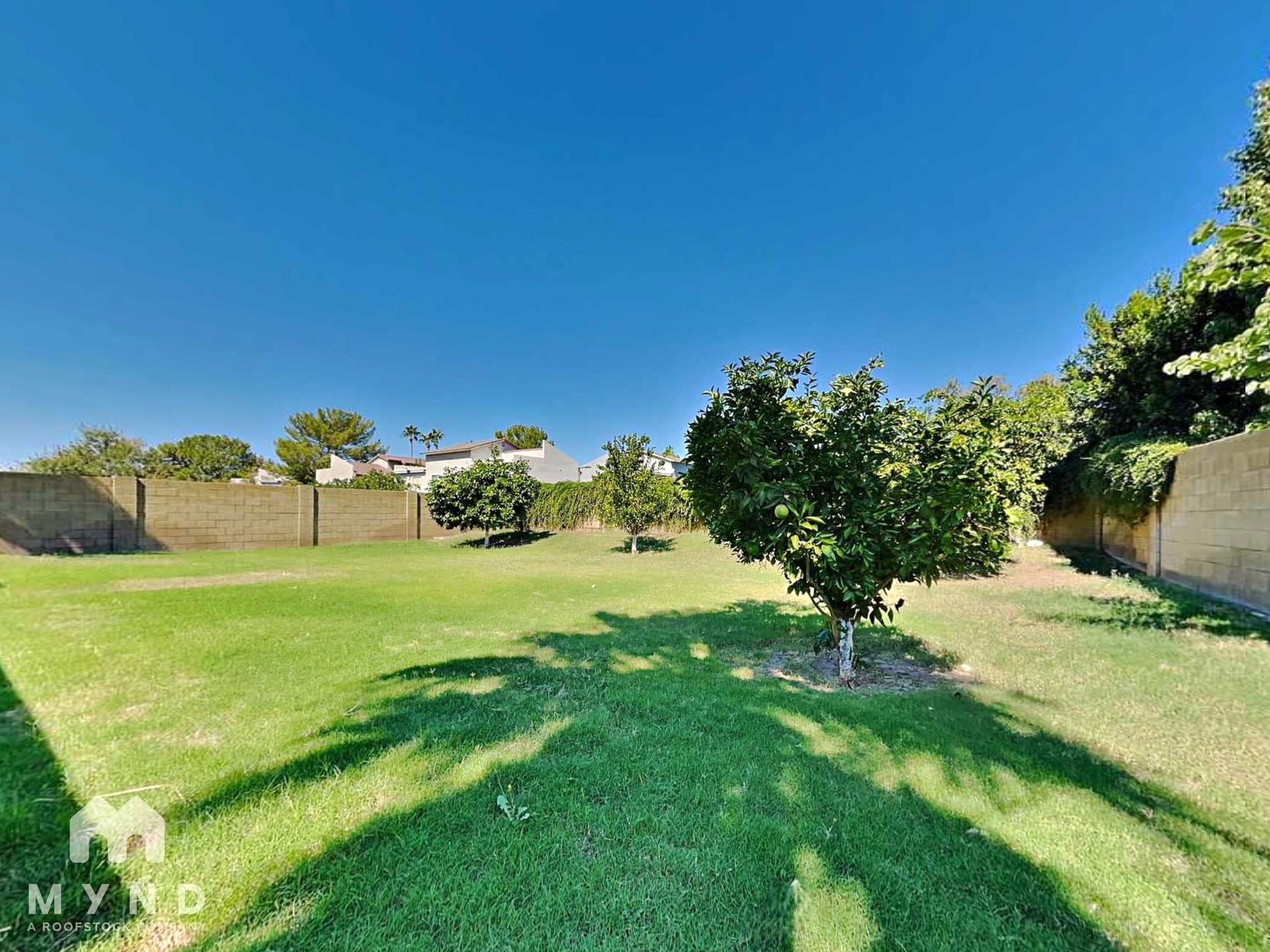 Building Photo - 818 E Piute Ave