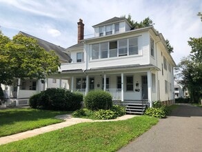 Building Photo - 45 Maplewood Ave
