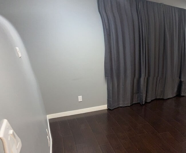 Building Photo - True Beauty! SOLAR