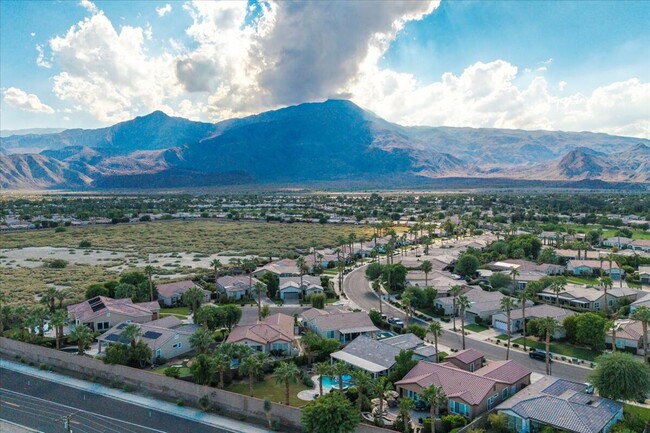 Building Photo - 60636 Desert Shadows Dr