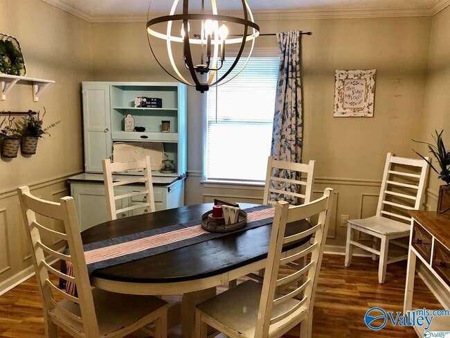 Building Photo - 348 Ariel Dr