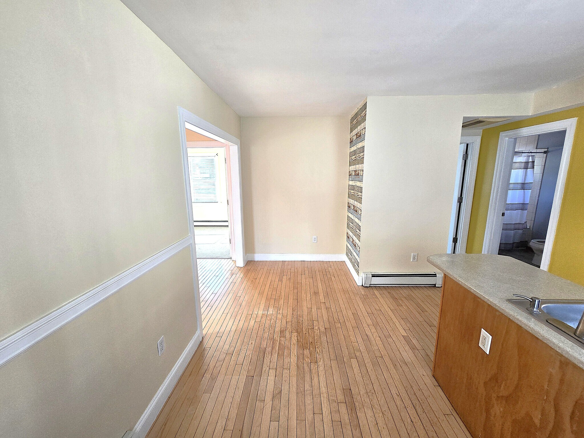 Building Photo - 41 Pine St