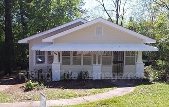 Building Photo - 607 12th Ave