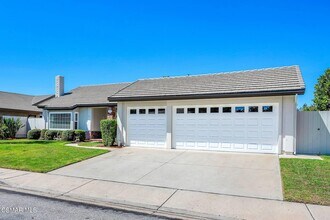 Building Photo - 418 Ramble Ridge Dr