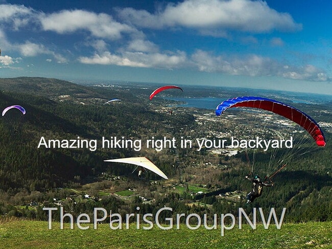 Building Photo - Stylish Model Hm in Issaquah Highlands * Park-Facing, EV Charger, Designer Upgrades & Very Walkable!