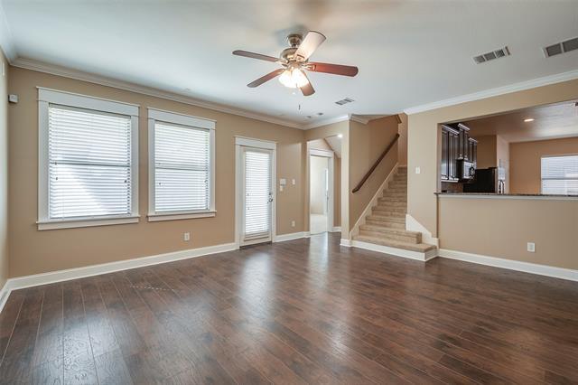 Building Photo - 15521 Landing Creek Ln