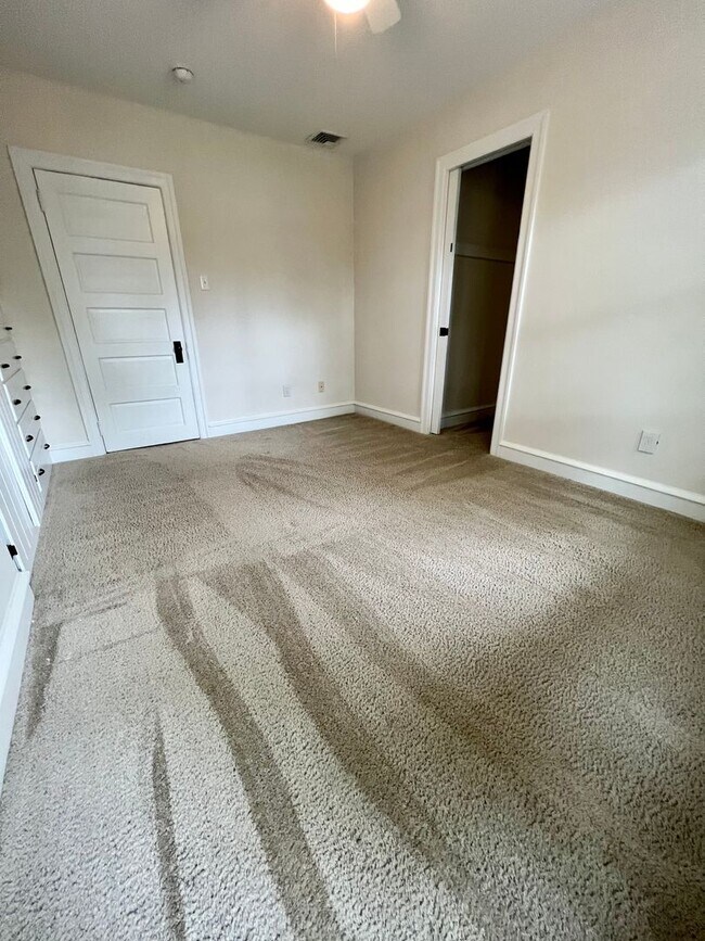 Building Photo - Gorgeous 3-Bedroom Home in Narberth! Avail...