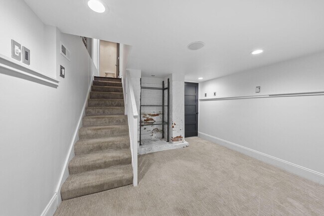 Building Photo - 610 City Park Ave