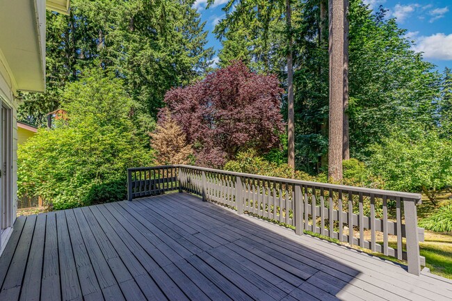 Building Photo - 3bd/2.5ba Bellevue House