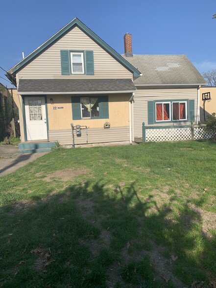 Primary Photo - 22 Mann St