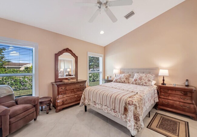 Building Photo - 6255 Timberlakes Way