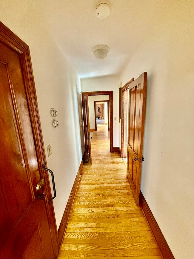 Building Photo - 1213 Glenwood Heights Rd