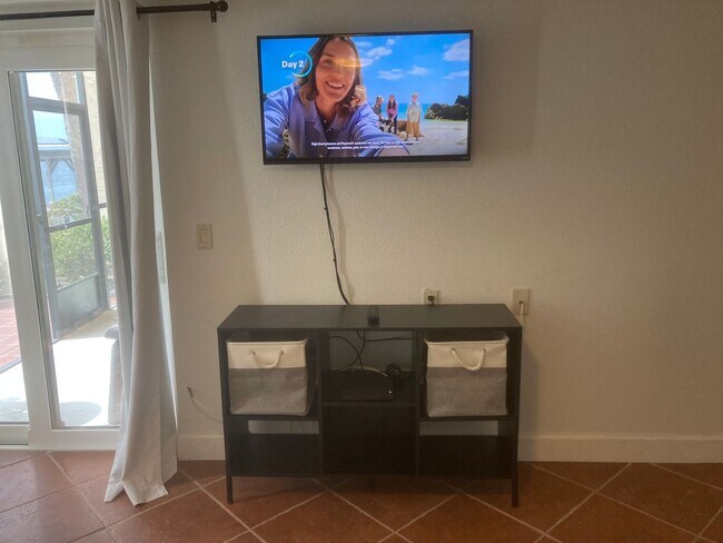 Building Photo - Casa Rio Waterfront Condominium