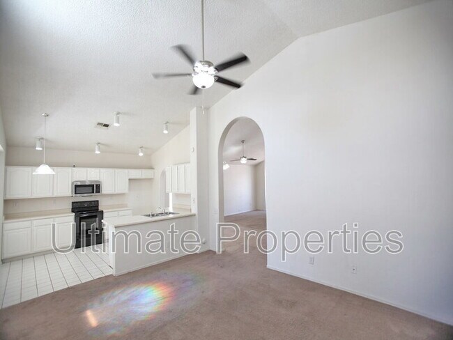 Building Photo - 3128 N Ivory Ln