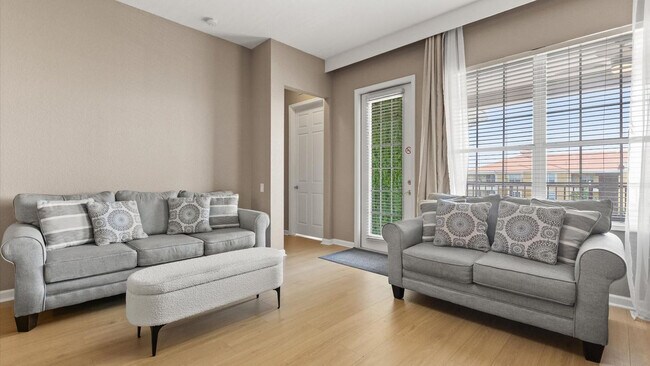 Building Photo - 5037 Shoreway Loop