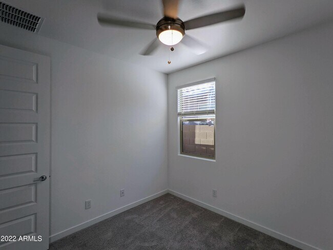 Building Photo - 16846 W Las Palmaritas Dr