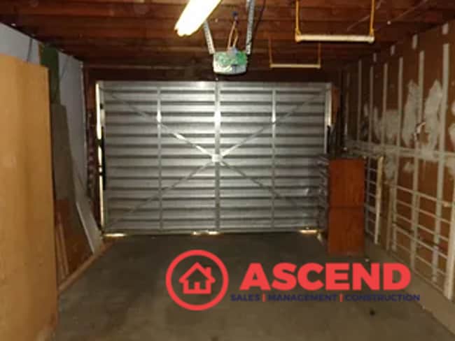 Building Photo - Quaint 3 Bedroom Home Near Stockdale Hwy. & New Stine Rd.