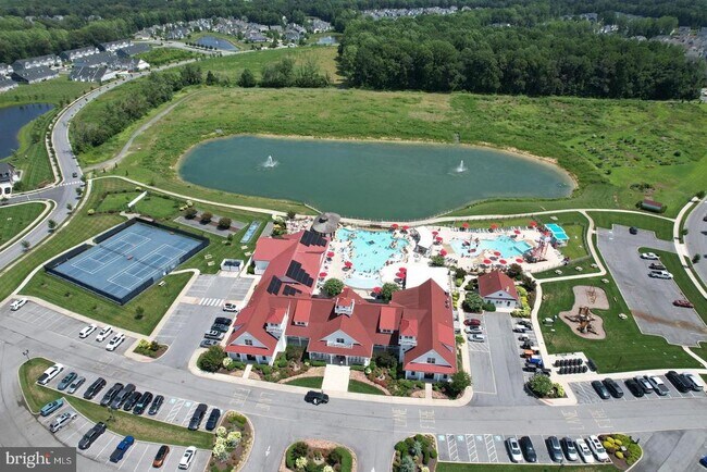Building Photo - 16058 Rockport Dr