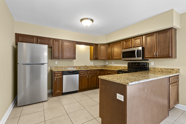 Building Photo - 149 Regency Point Path