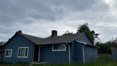 Building Photo - 7315 46th Ave S