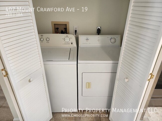 Building Photo - 407 Mt Crawford Ave